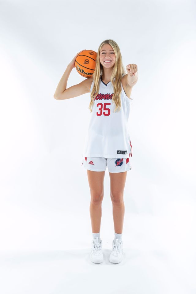 Athlete profile featured image number 3 of 4
