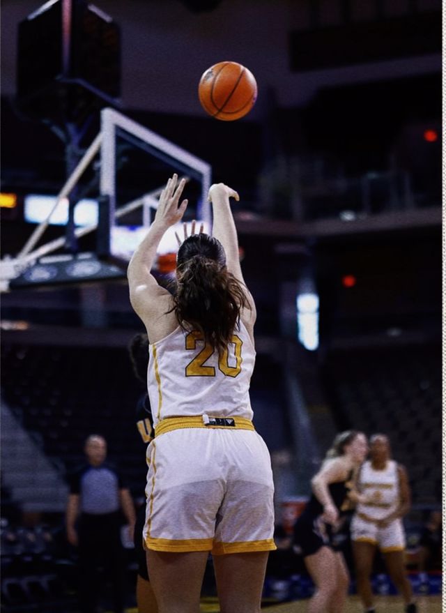 Athlete profile featured image number 4 of 4