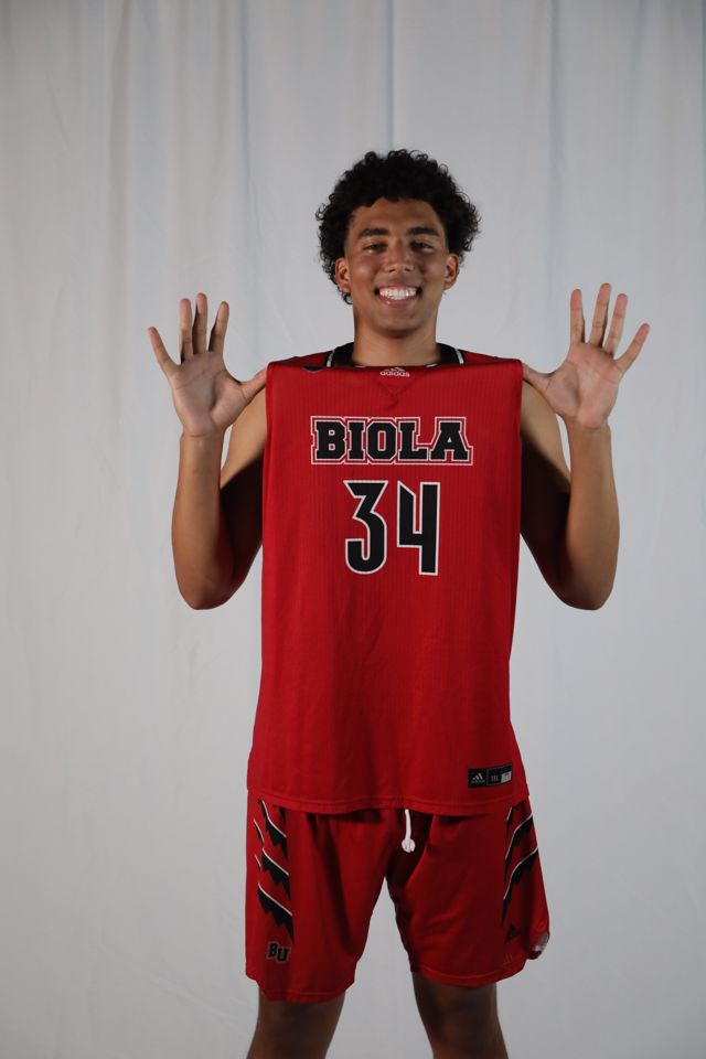 Athlete profile featured image number 3 of 5