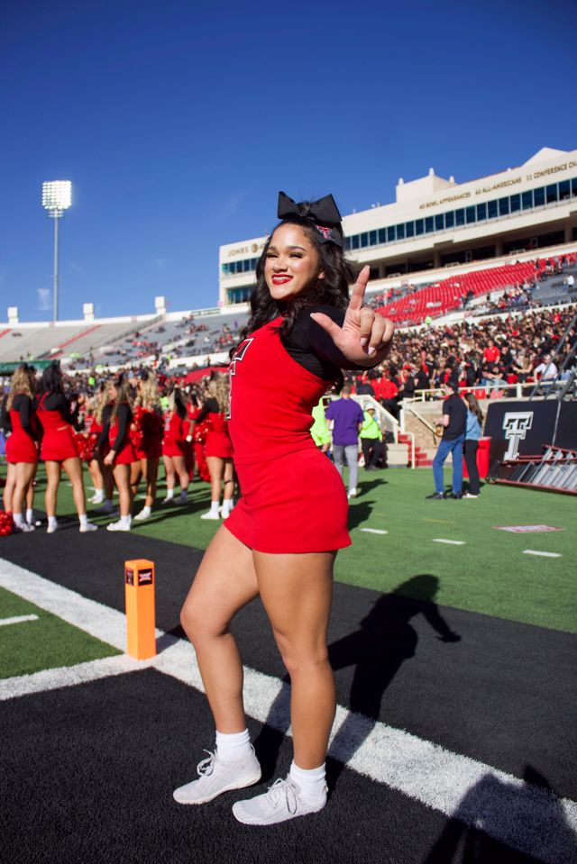 Athlete profile featured image number 2 of 4