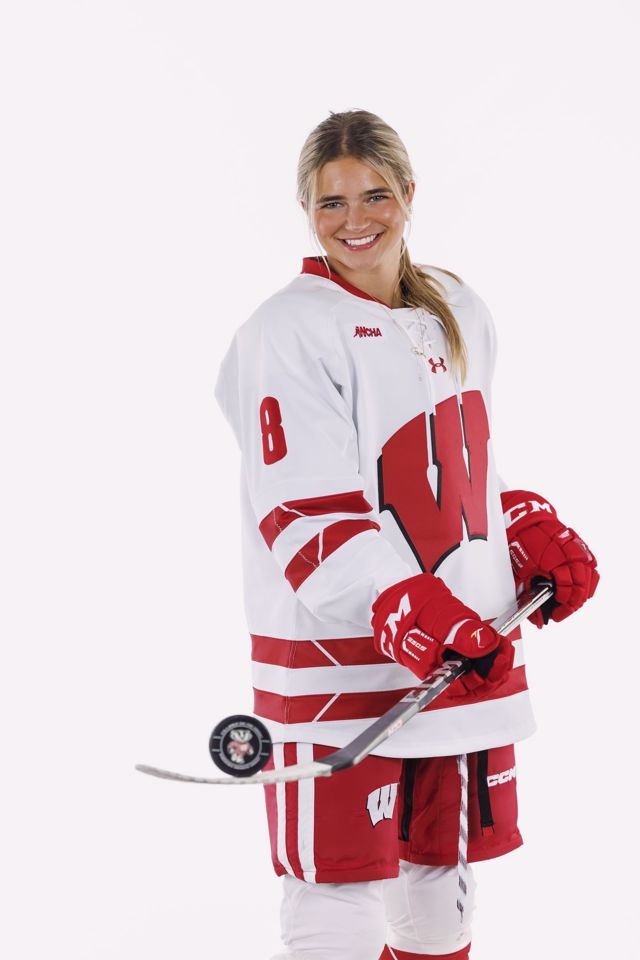 Athlete profile featured image number 4 of 5