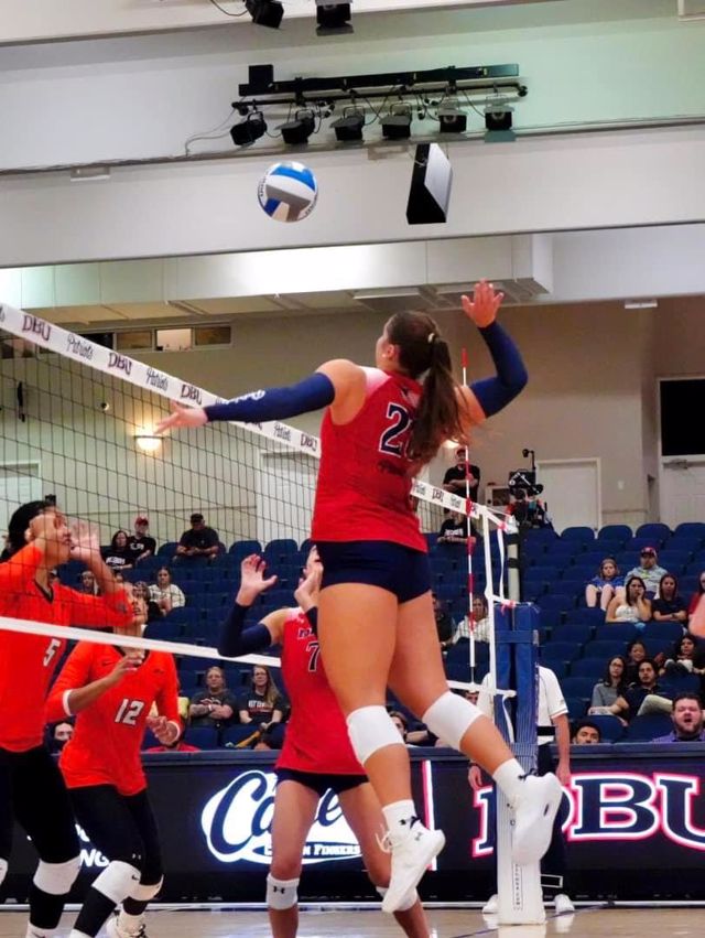 Athlete profile featured image number 2 of 5