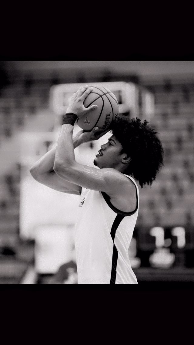 Athlete profile featured image number 3 of 4