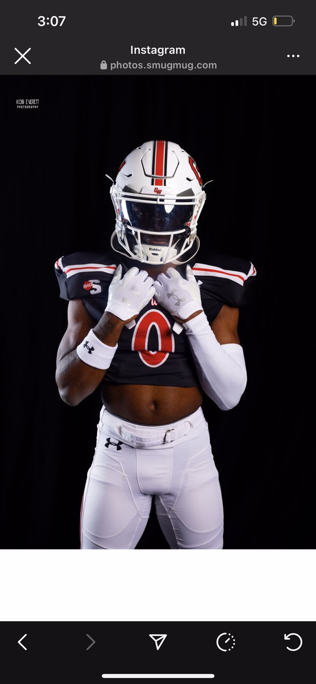 Athlete profile featured image number 4 of 4
