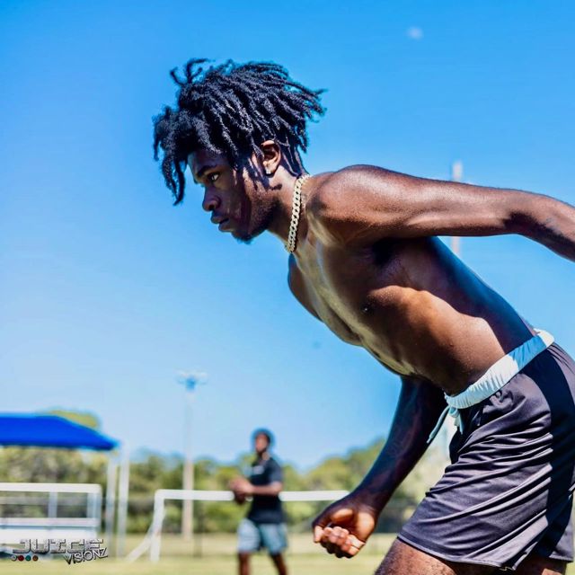 Athlete profile featured image number 1 of 5
