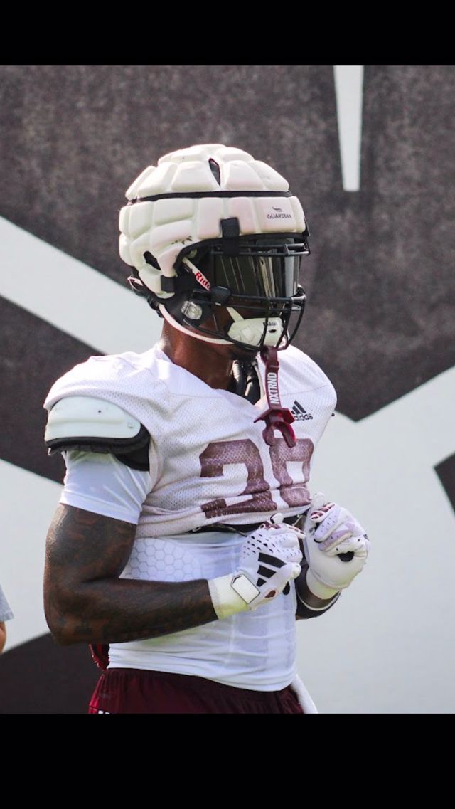 Athlete profile featured image number 1 of 5