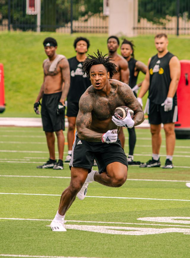 Athlete profile featured image number 2 of 5