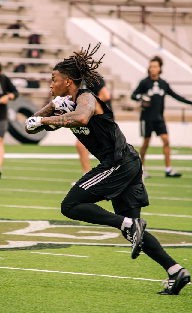 Athlete profile featured image number 2 of 4