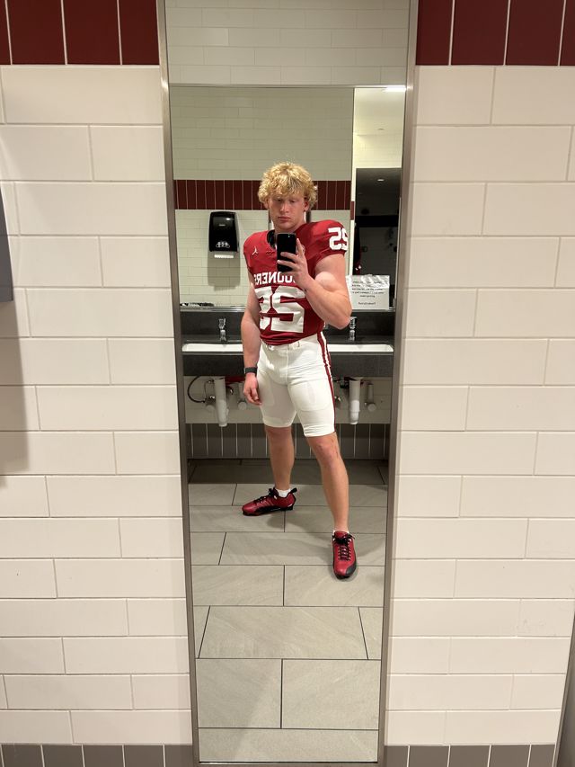 Athlete profile featured image number 1 of 5