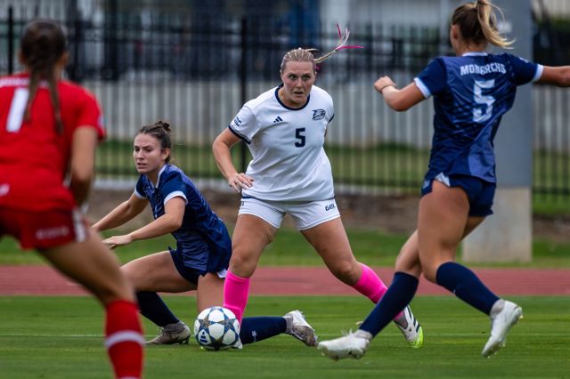 Athlete profile featured image number 2 of 4