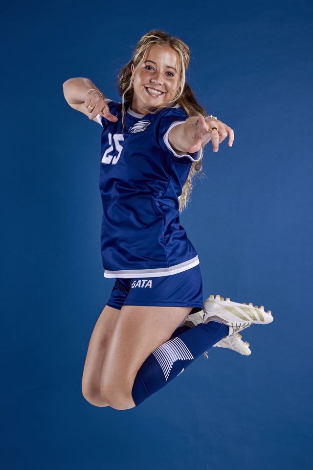 Athlete profile featured image number 3 of 4