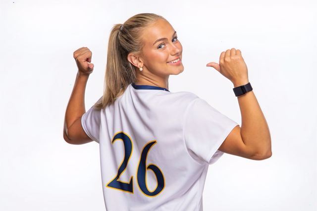 Athlete profile featured image number 1 of 5