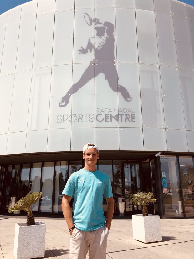Athlete profile featured image number 2 of 5