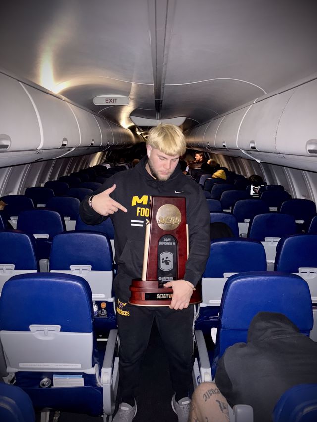 Athlete profile featured image number 7 of 9