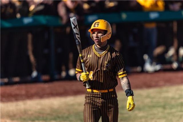 Athlete profile featured image number 2 of 4