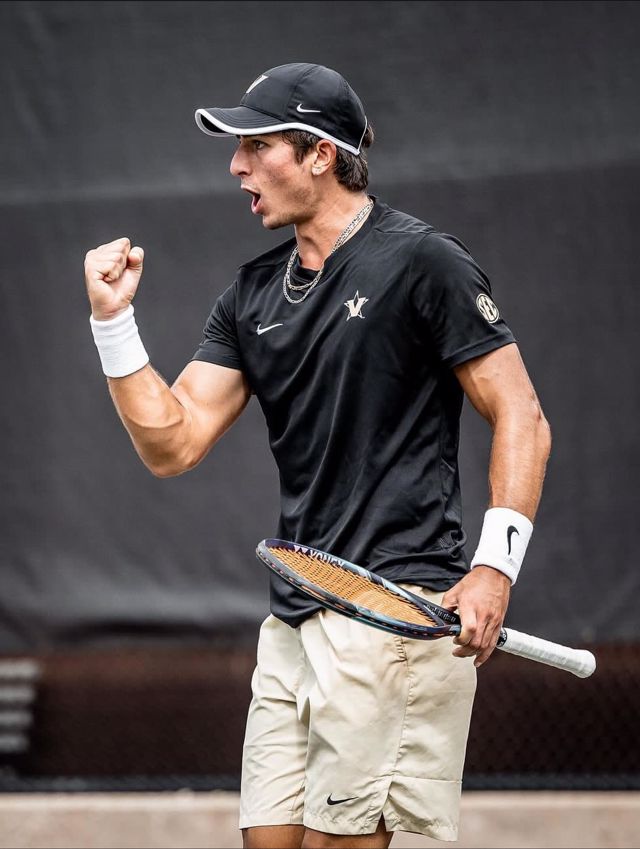 Athlete profile featured image number 1 of 4