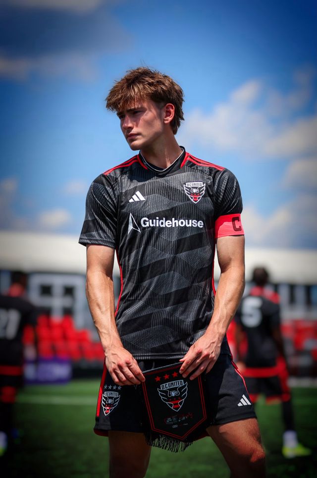 Athlete profile featured image number 1 of 5