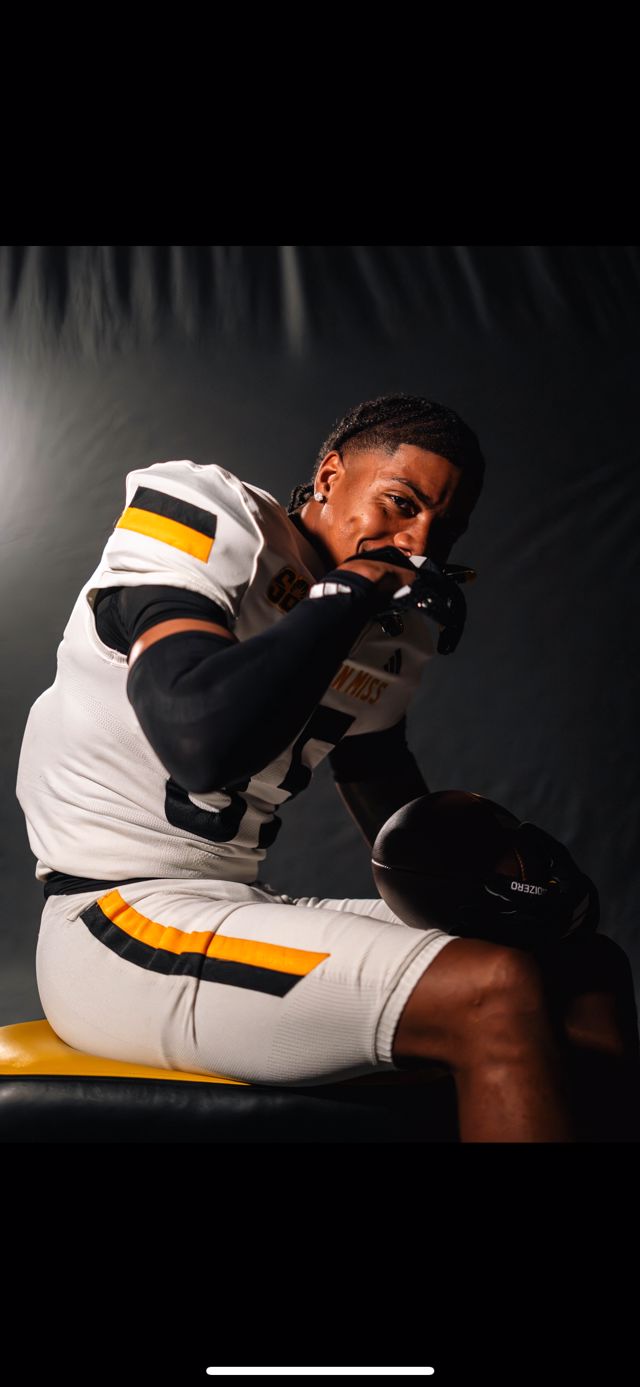 Athlete profile featured image number 2 of 10