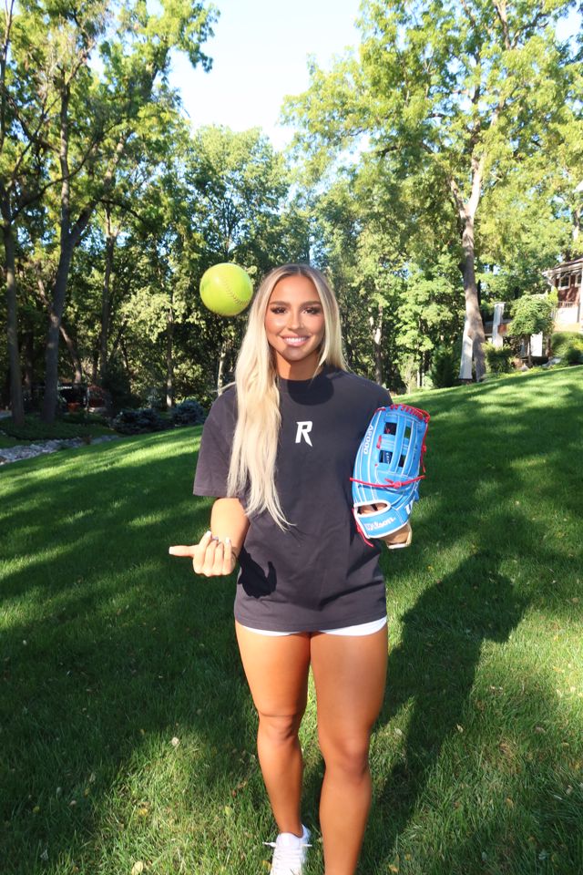 Athlete profile featured image number 1 of 4