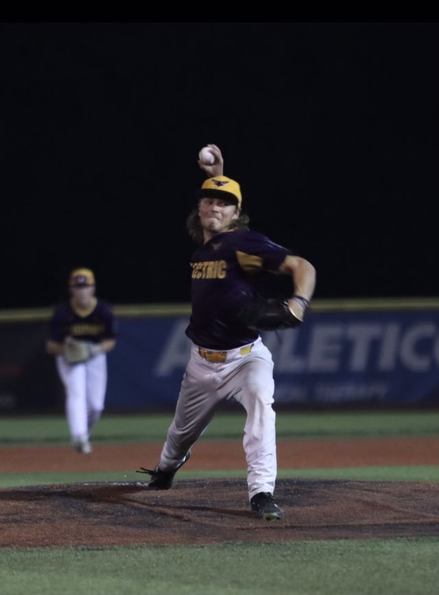 Athlete profile featured image number 1 of 5
