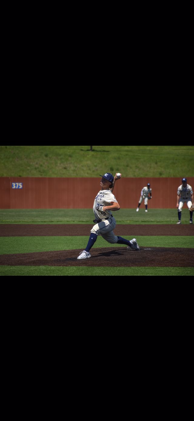 Athlete profile featured image number 2 of 4