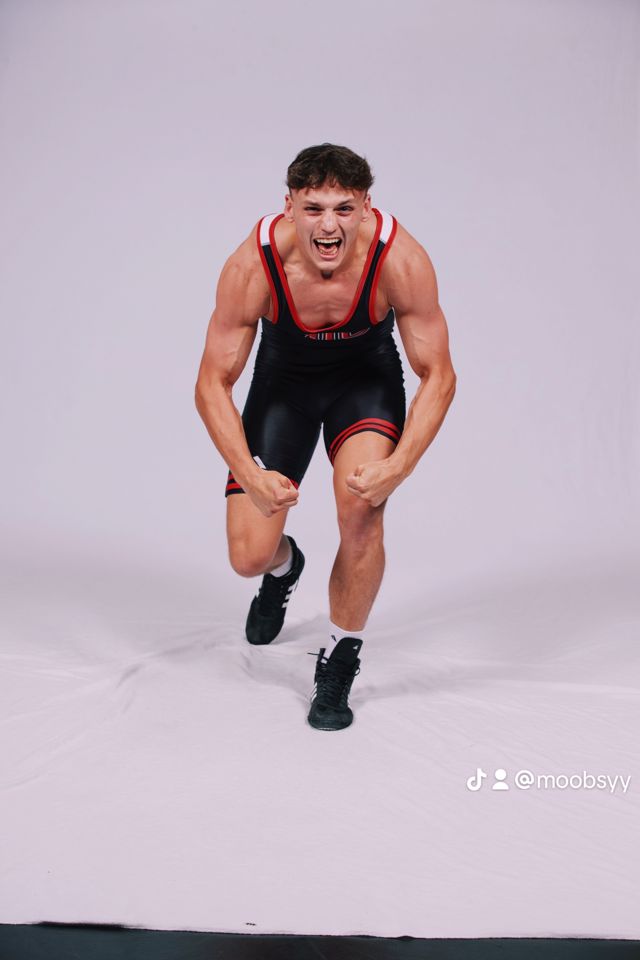 Athlete profile featured image number 1 of 4