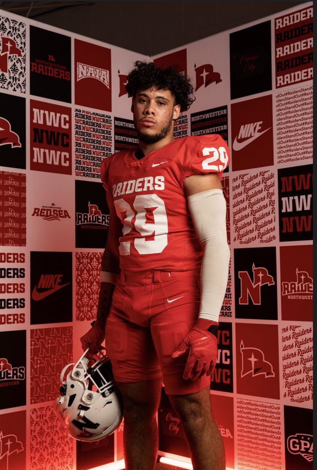 Athlete profile featured image number 1 of 5