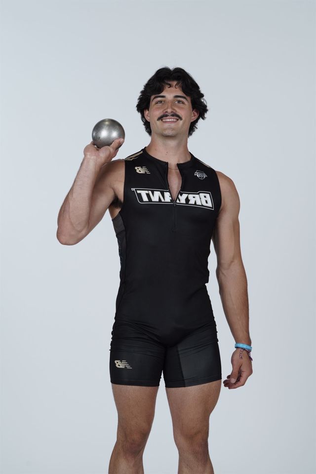 Athlete profile featured image number 2 of 4