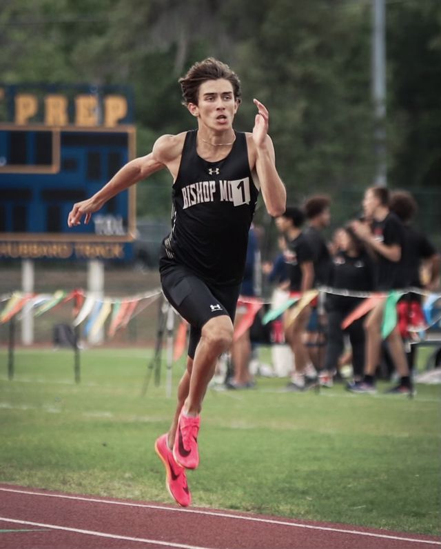 Athlete profile featured image number 1 of 5
