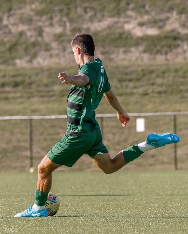 Athlete profile featured image number 2 of 5