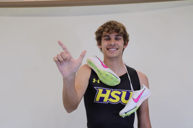 Athlete profile featured image number 2 of 4