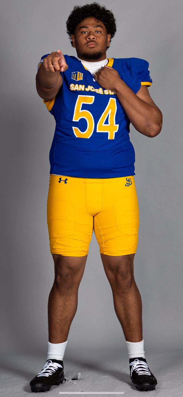 Athlete profile featured image number 1 of 4