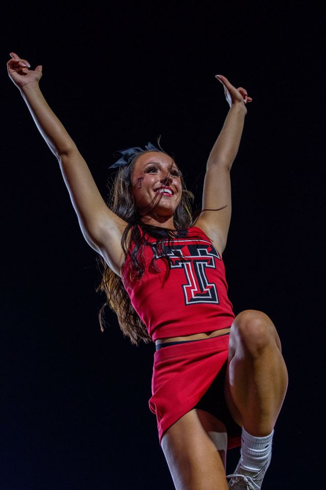 Athlete profile featured image number 2 of 5