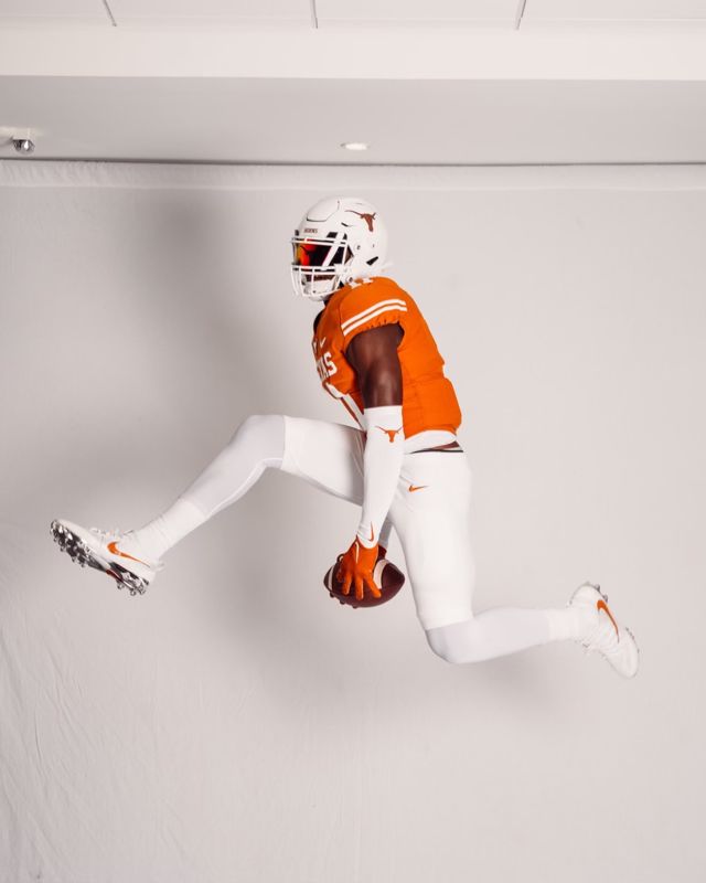 Athlete profile featured image number 3 of 8