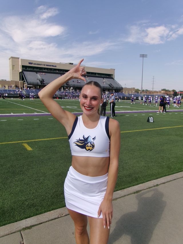 Athlete profile featured image number 2 of 5