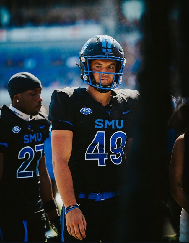 Athlete profile featured image number 1 of 4