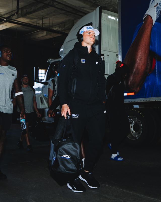 Athlete profile featured image number 2 of 4