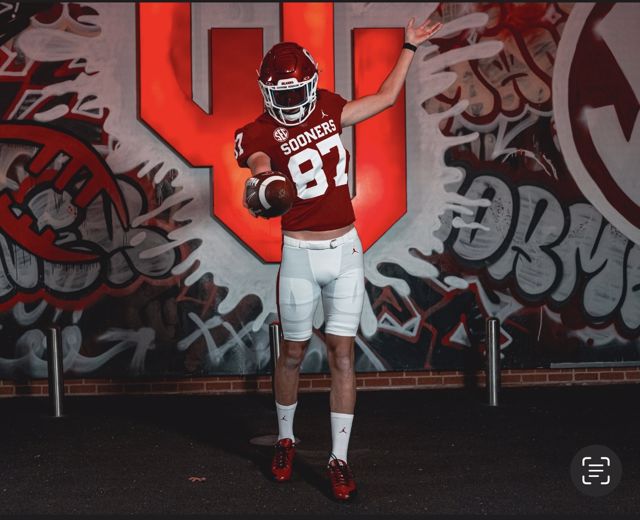 Athlete profile featured image number 2 of 4