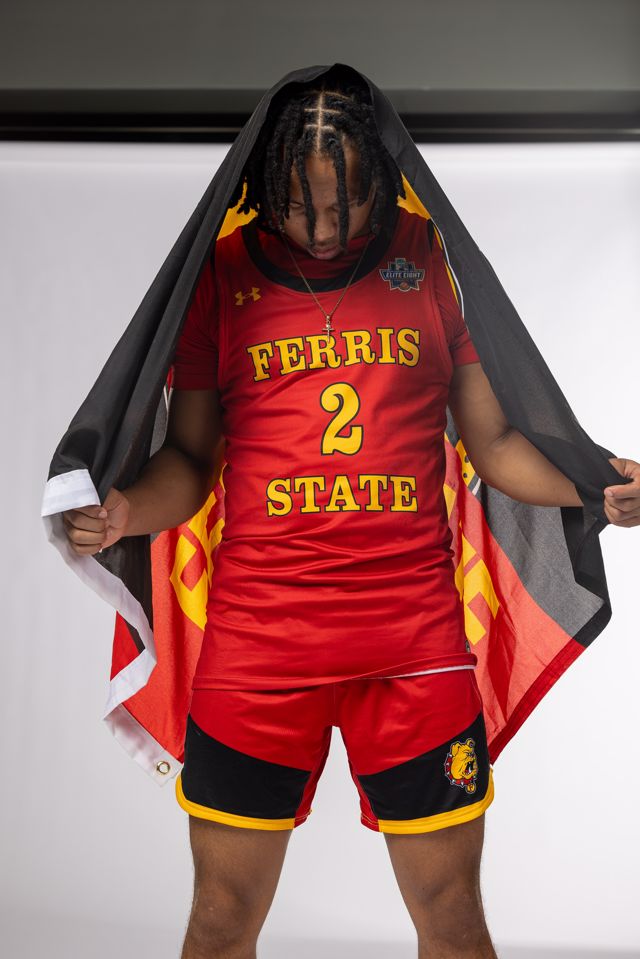 Athlete profile featured image number 4 of 5