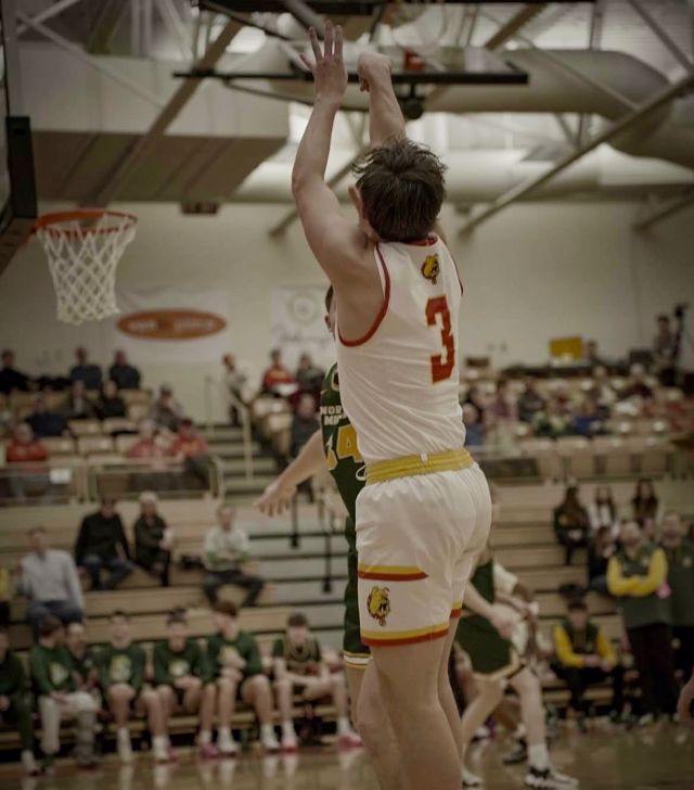Athlete profile featured image number 2 of 5