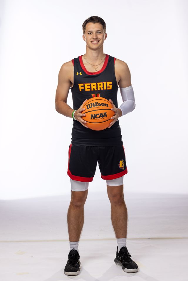 Athlete profile featured image number 1 of 5