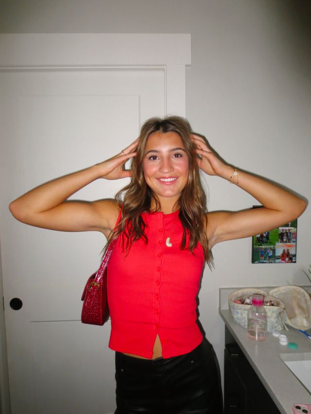Athlete profile featured image number 1 of 4