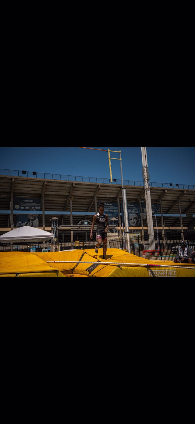 Athlete profile featured image number 2 of 9