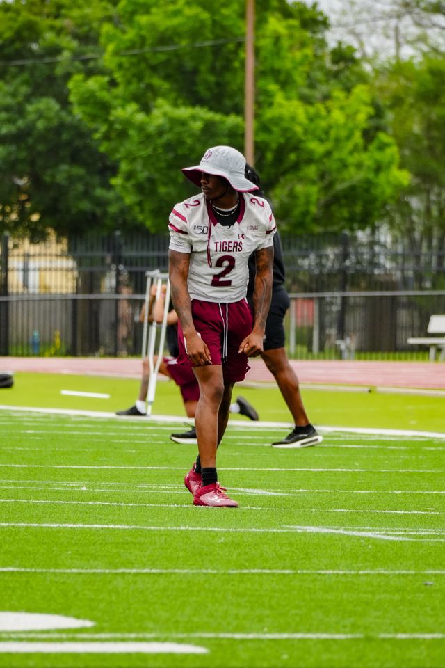 Athlete profile featured image number 1 of 4