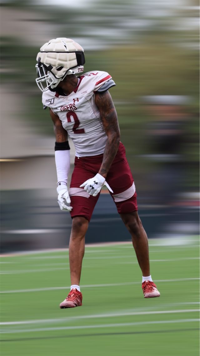 Athlete profile featured image number 3 of 4