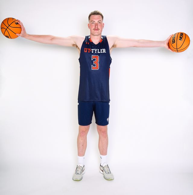 Athlete profile featured image number 2 of 4