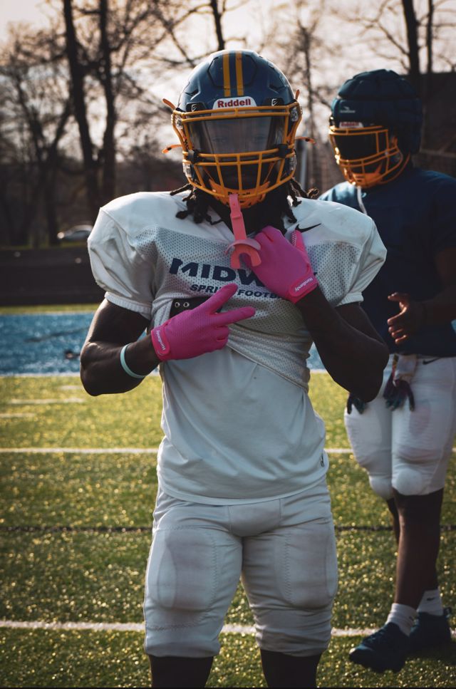 Athlete profile featured image number 2 of 5