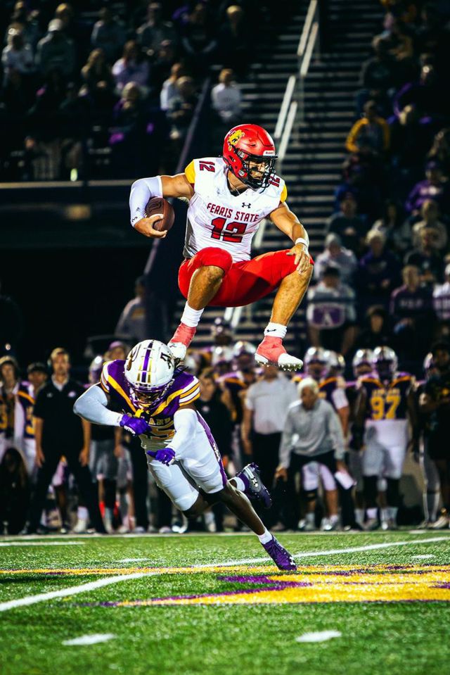 Athlete profile featured image number 1 of 5
