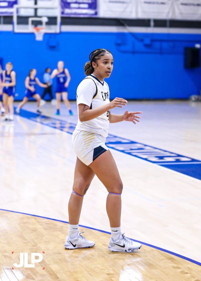 Athlete profile featured image number 1 of 5