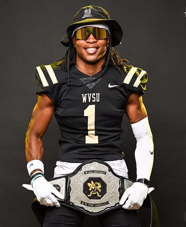 Athlete profile featured image number 2 of 4